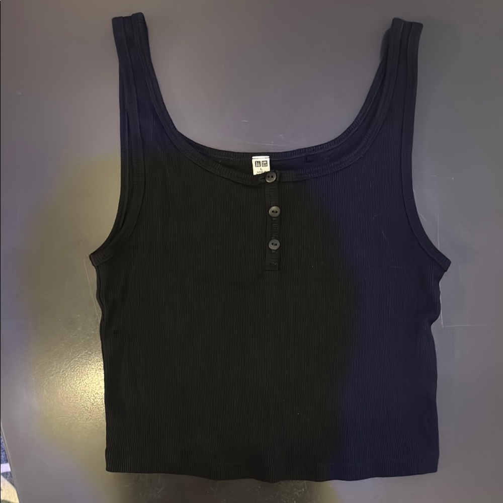 Uniqlo Black Ribbed crop Top